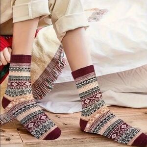 Cozy Geometric Mid-Calf Soft Burgundy Multicolor Socks..New!